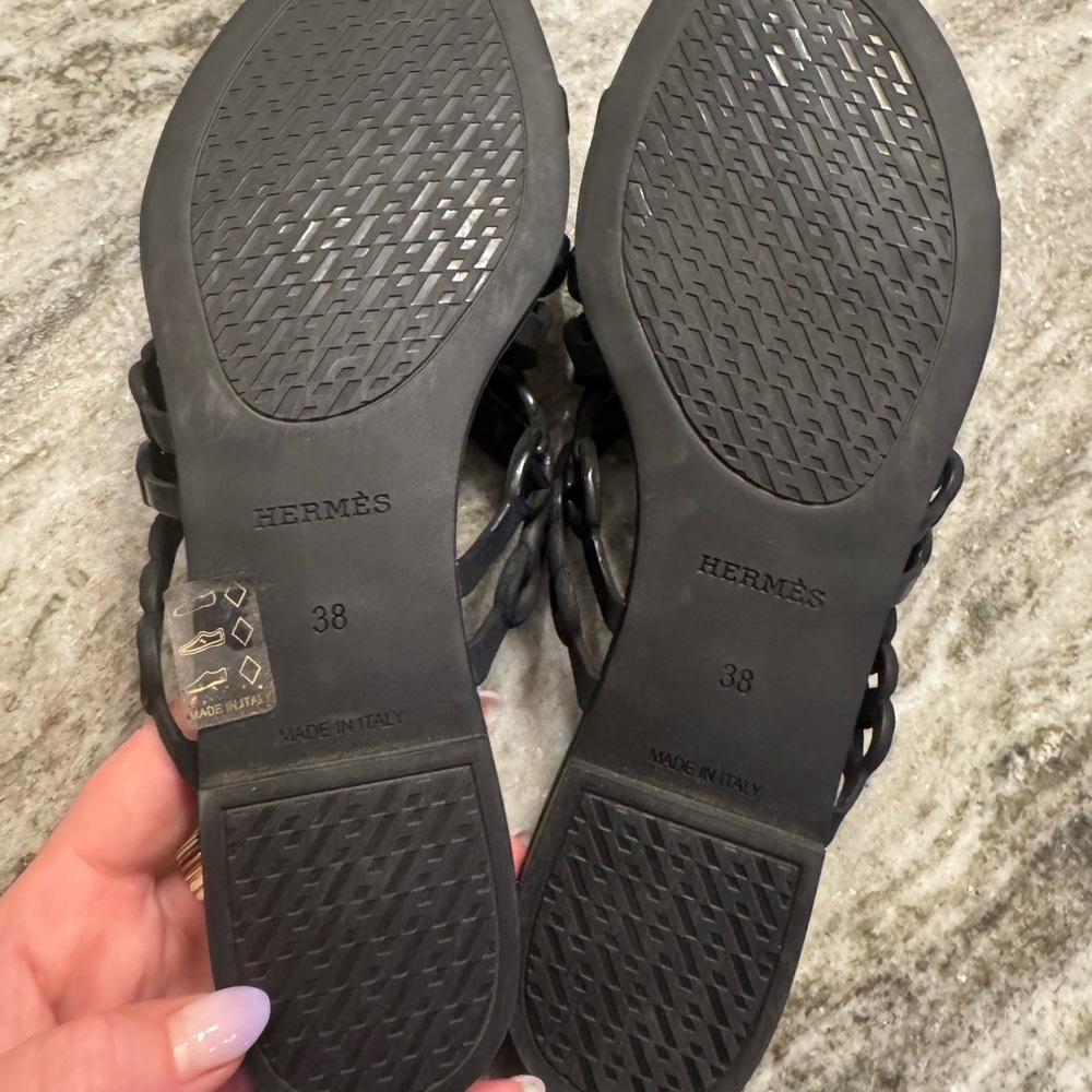 Hermes Black Chain-Strap Slide Sandals for Women - Picture 3 of 3
